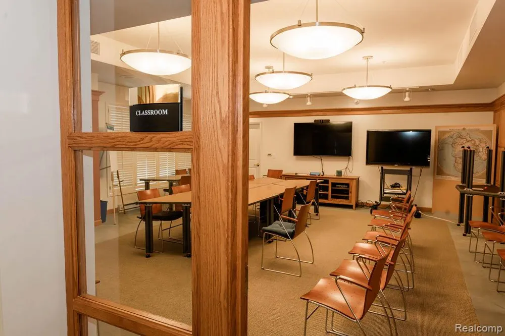 807 Asa Gray Drive #305 Ann Arbor City, MI 48105