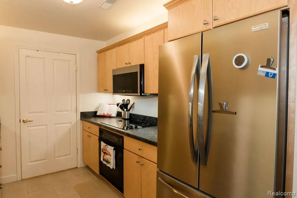807 Asa Gray Drive #305 Ann Arbor City, MI 48105