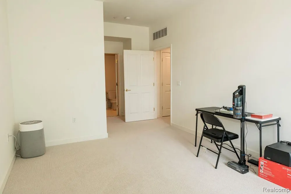 807 Asa Gray Drive #305 Ann Arbor City, MI 48105