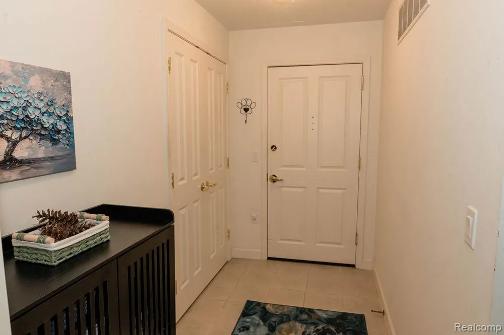 807 Asa Gray Drive #305 Ann Arbor City, MI 48105