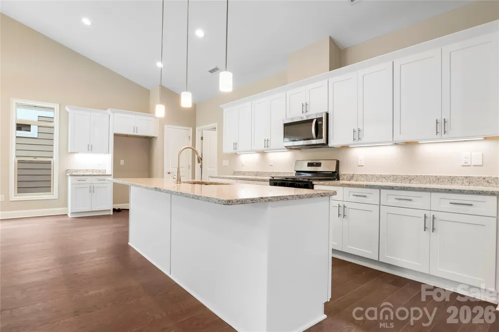 827B Wynnshire Drive #65 Hickory, NC 28601