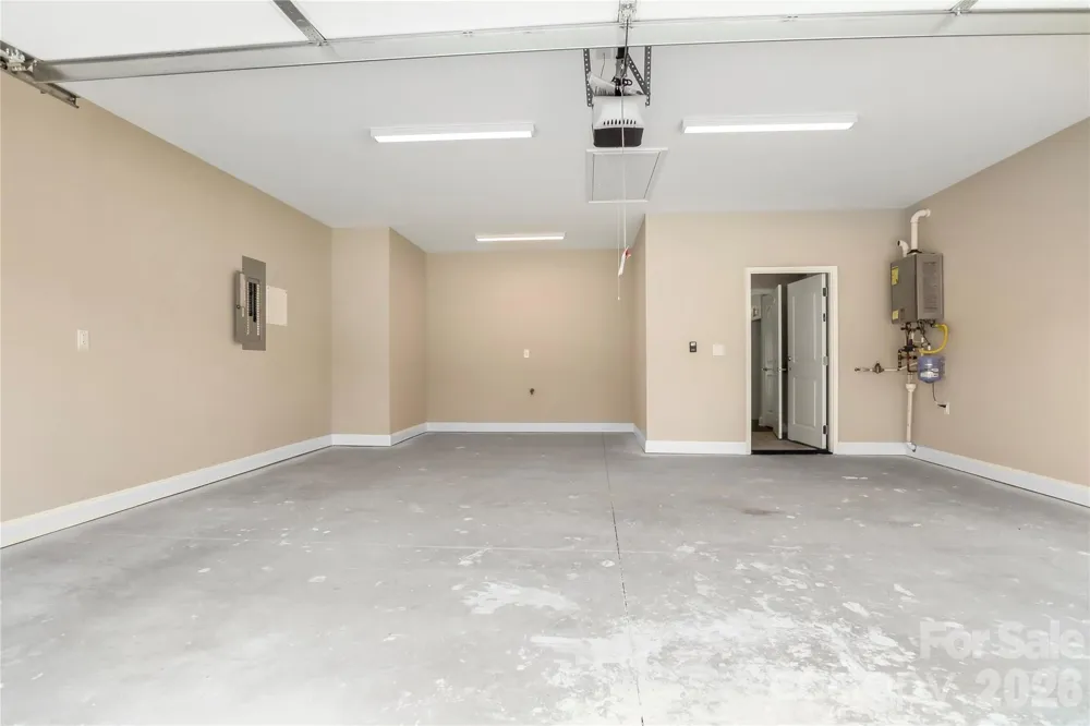 827B Wynnshire Drive #65 Hickory, NC 28601