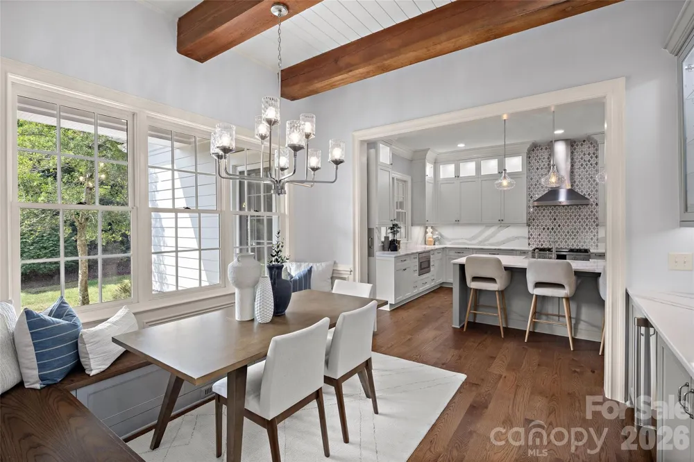 2135 Sharon Avenue Charlotte, NC 28211