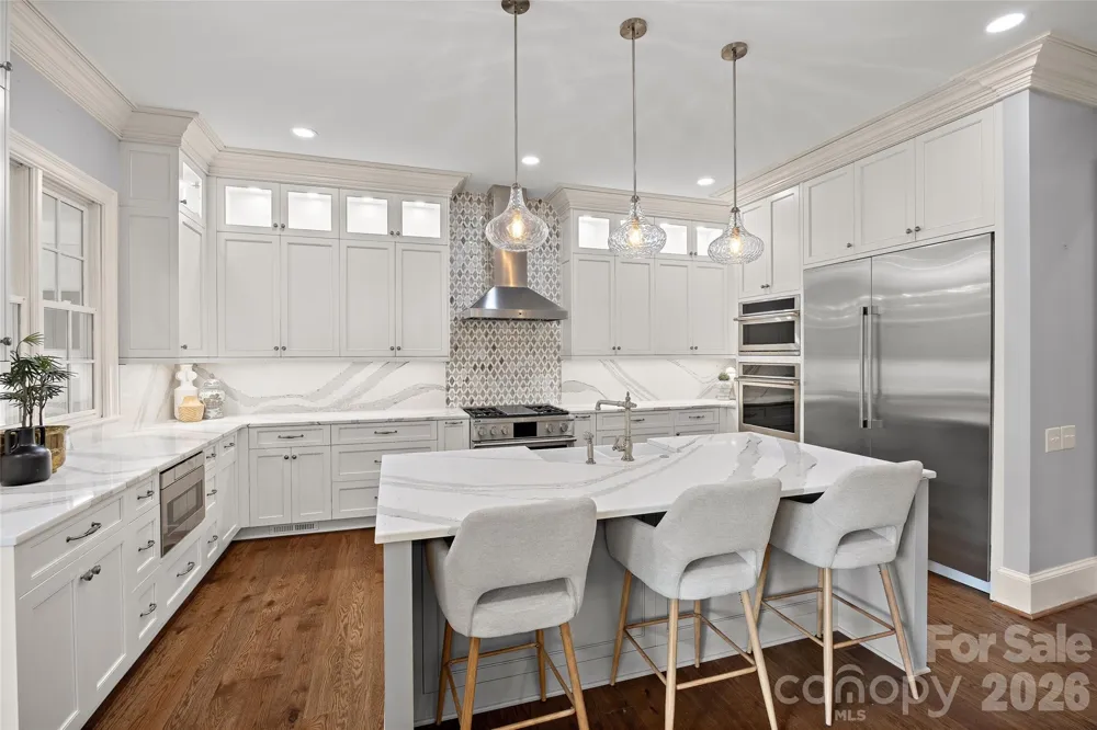 2135 Sharon Avenue Charlotte, NC 28211