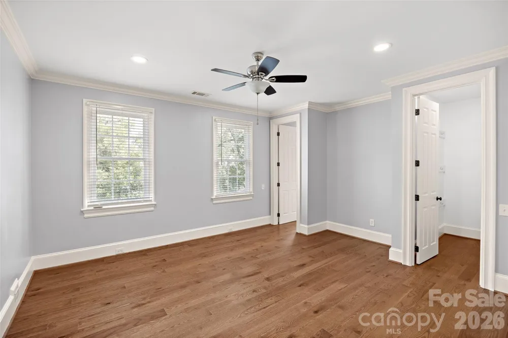 2135 Sharon Avenue Charlotte, NC 28211