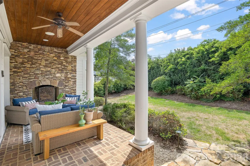2135 Sharon Avenue Charlotte, NC 28211