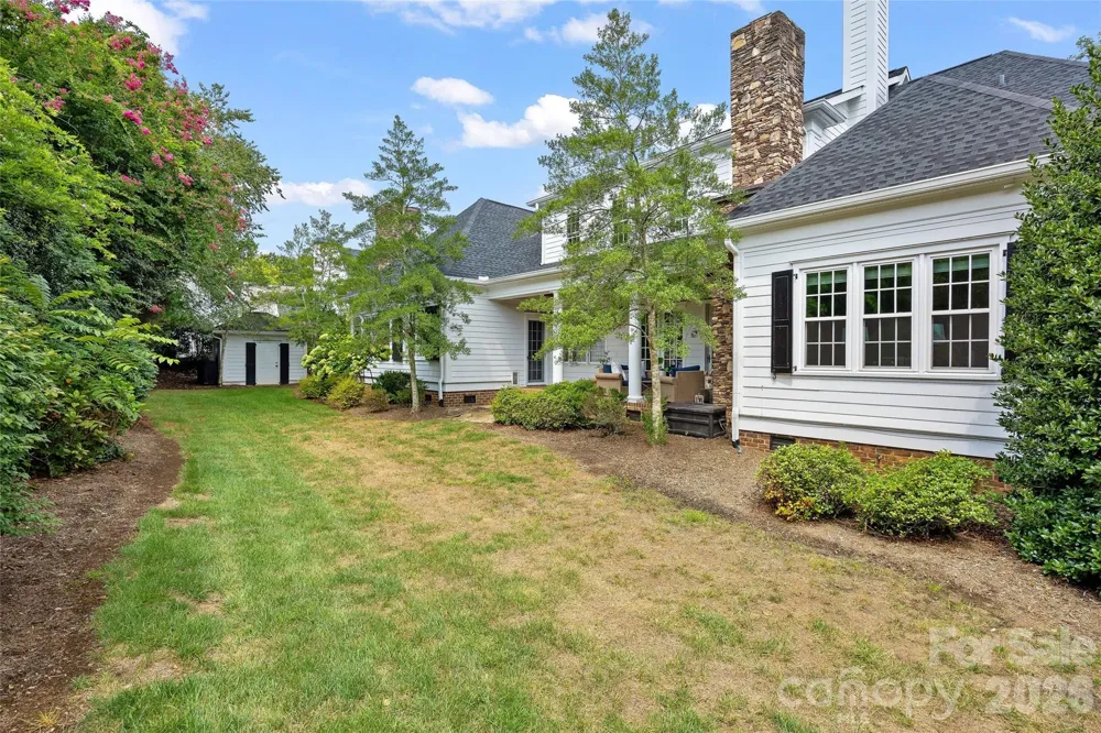 2135 Sharon Avenue Charlotte, NC 28211