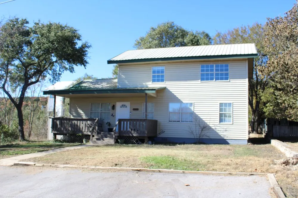 11004 Elm Street Jonestown, TX 78645