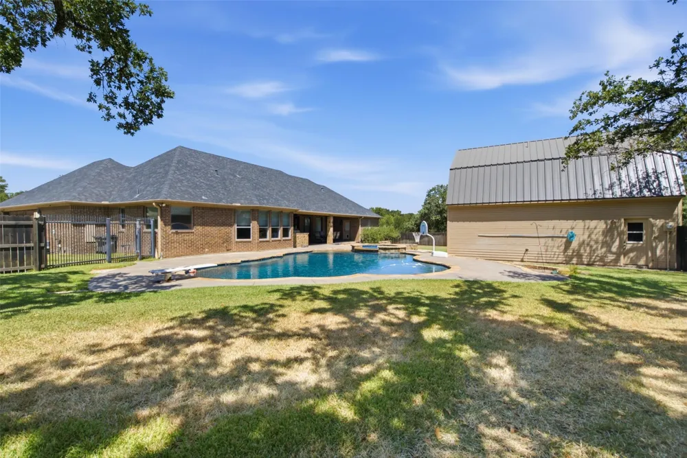 116 Timberview Drive Graham, TX 76450