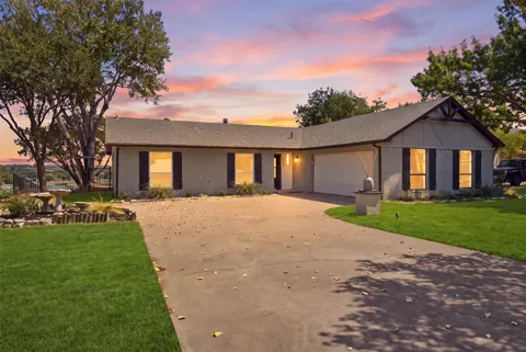 5123 Fairway Circle
