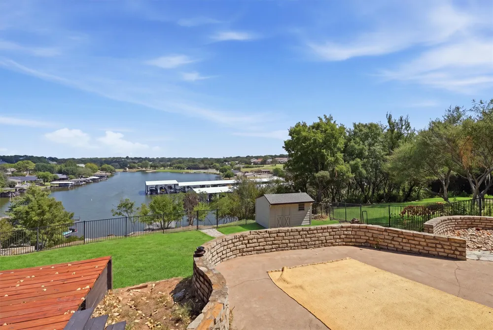 5123 Fairway Circle Granbury, TX 76049