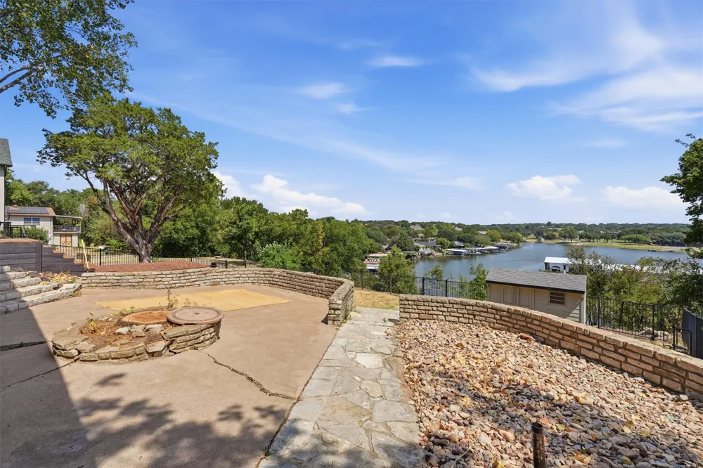 5123 Fairway Circle Granbury, TX 76049