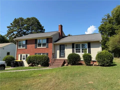 202 Coosawattee Avenue