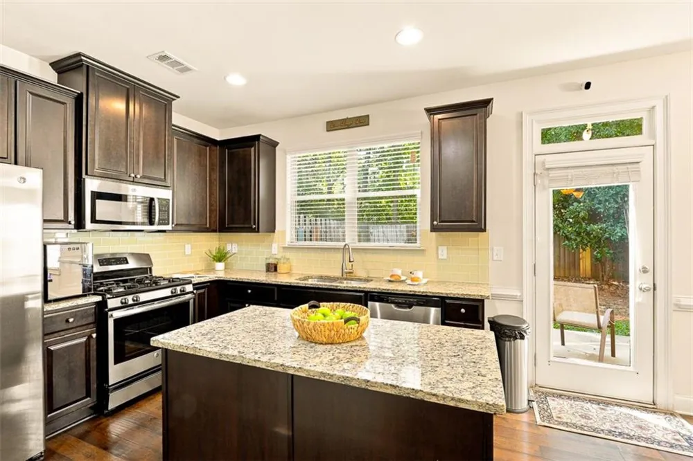 2018 Brightleaf Way #98 Marietta, GA 30060