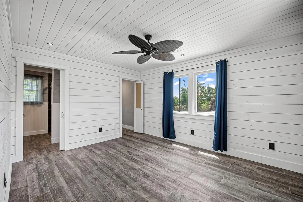 1090 Williams Ln Kemah, TX 77565
