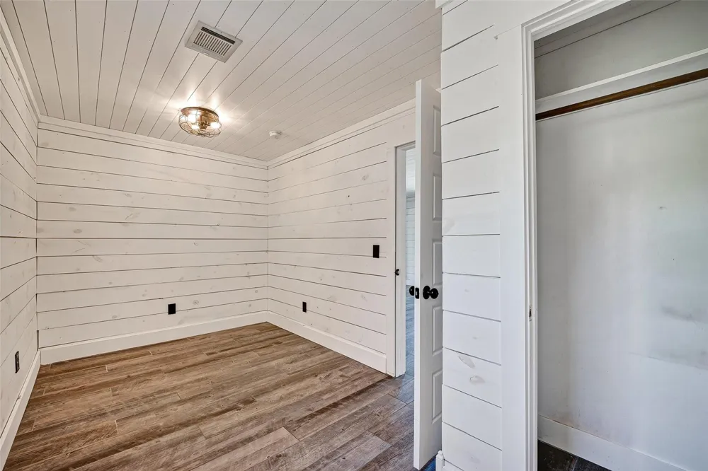 1090 Williams Ln Kemah, TX 77565