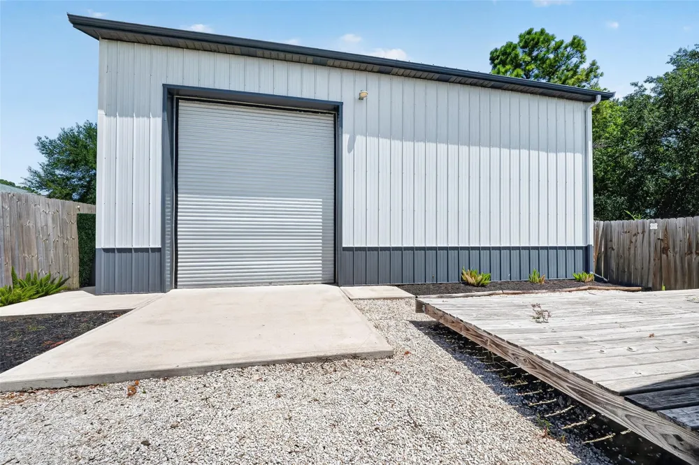 1090 Williams Ln Kemah, TX 77565