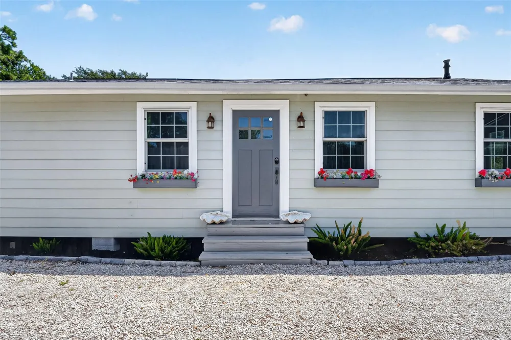1090 Williams Ln Kemah, TX 77565