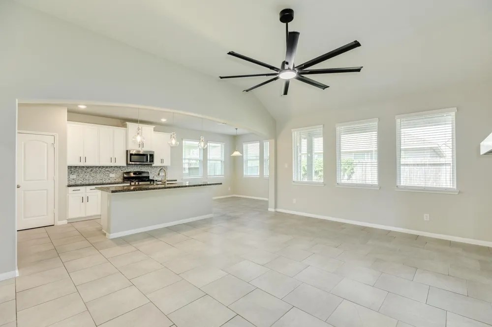 1842 Kenley Way Alvin, TX 77511