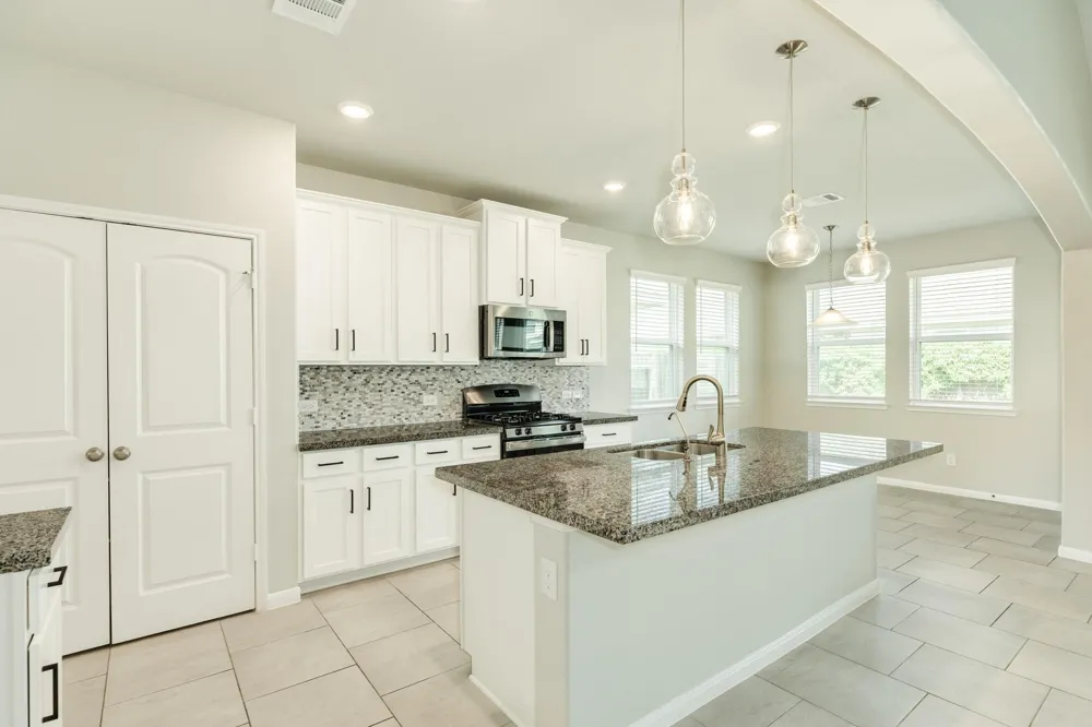 1842 Kenley Way Alvin, TX 77511