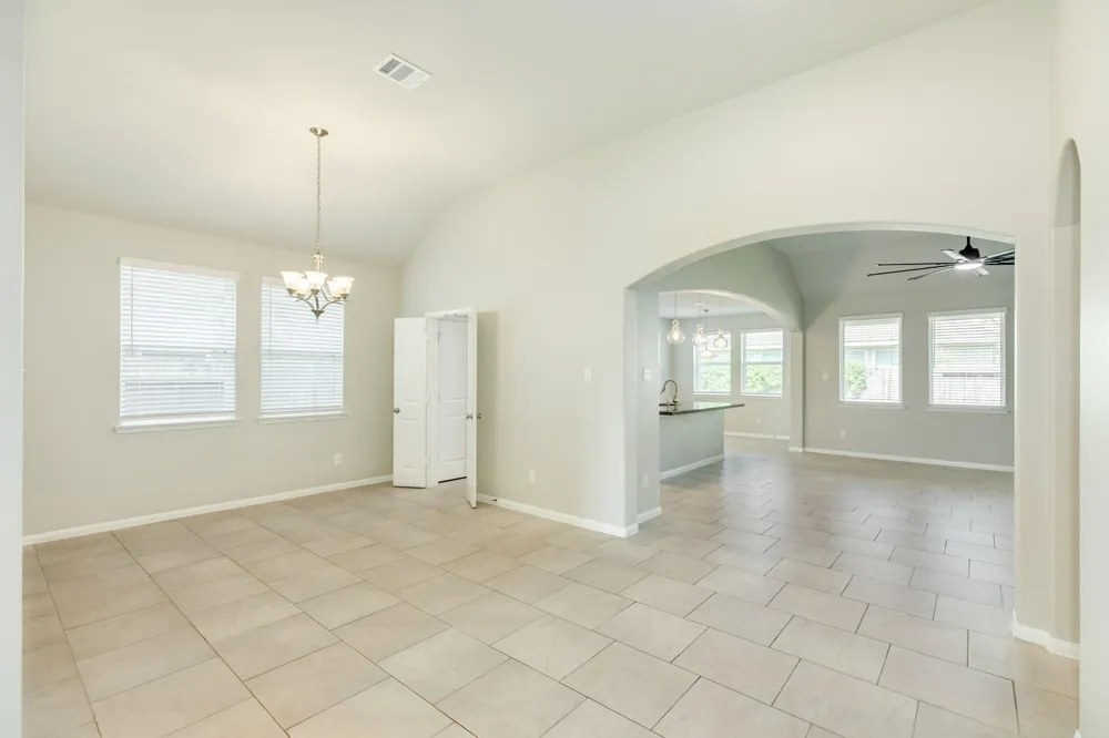 1842 Kenley Way Alvin, TX 77511