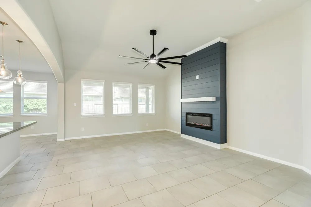 1842 Kenley Way Alvin, TX 77511