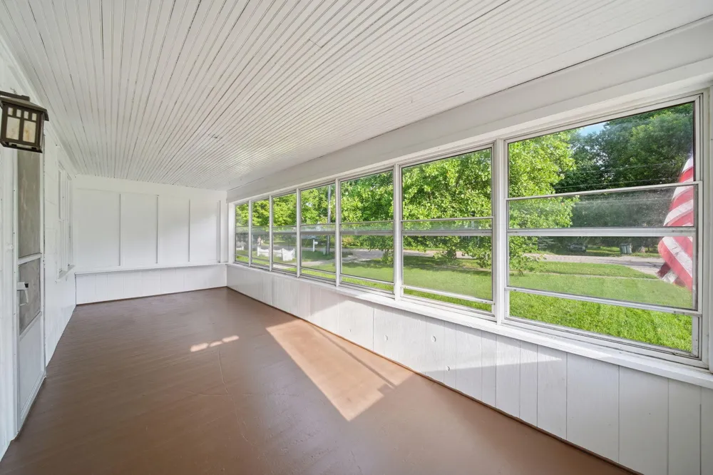 925 E Michigan Avenue Grass Lake, MI 49240