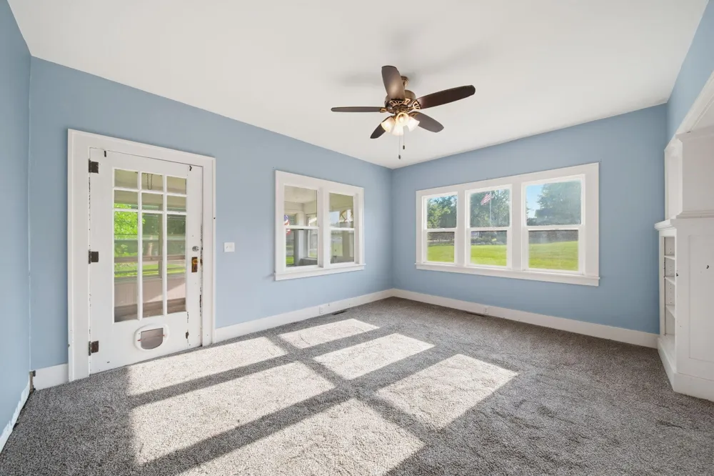 925 E Michigan Avenue Grass Lake, MI 49240