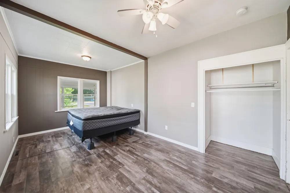 925 E Michigan Avenue Grass Lake, MI 49240