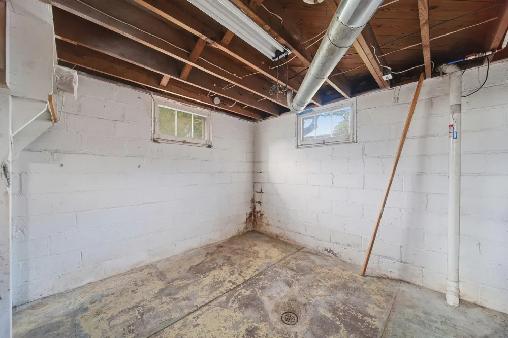 925 E Michigan Avenue Grass Lake, MI 49240