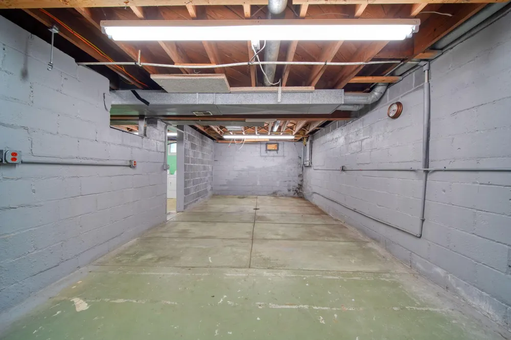925 E Michigan Avenue Grass Lake, MI 49240