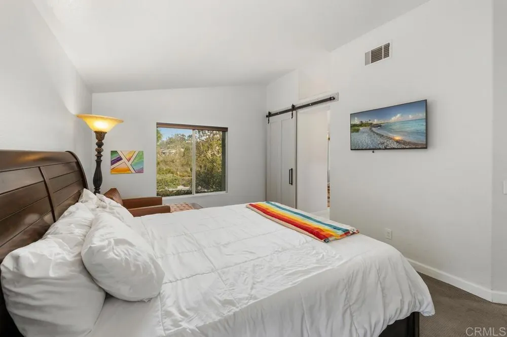 2190 Corte Acebo Carlsbad, CA 92009