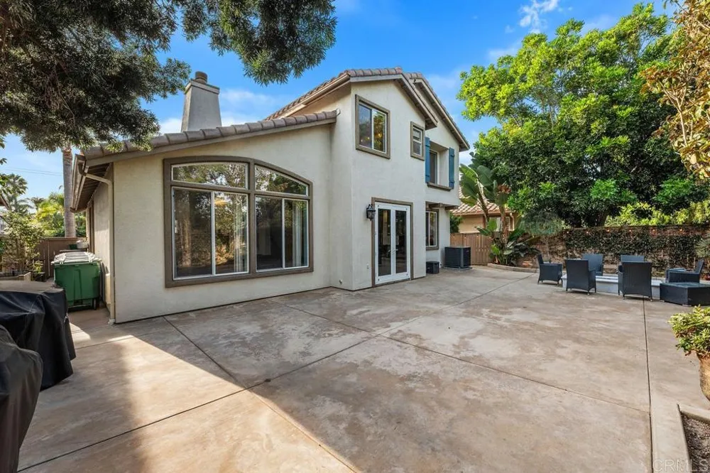 2190 Corte Acebo Carlsbad, CA 92009