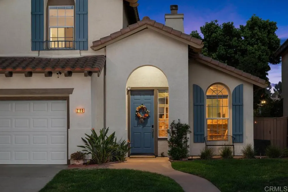 2190 Corte Acebo Carlsbad, CA 92009