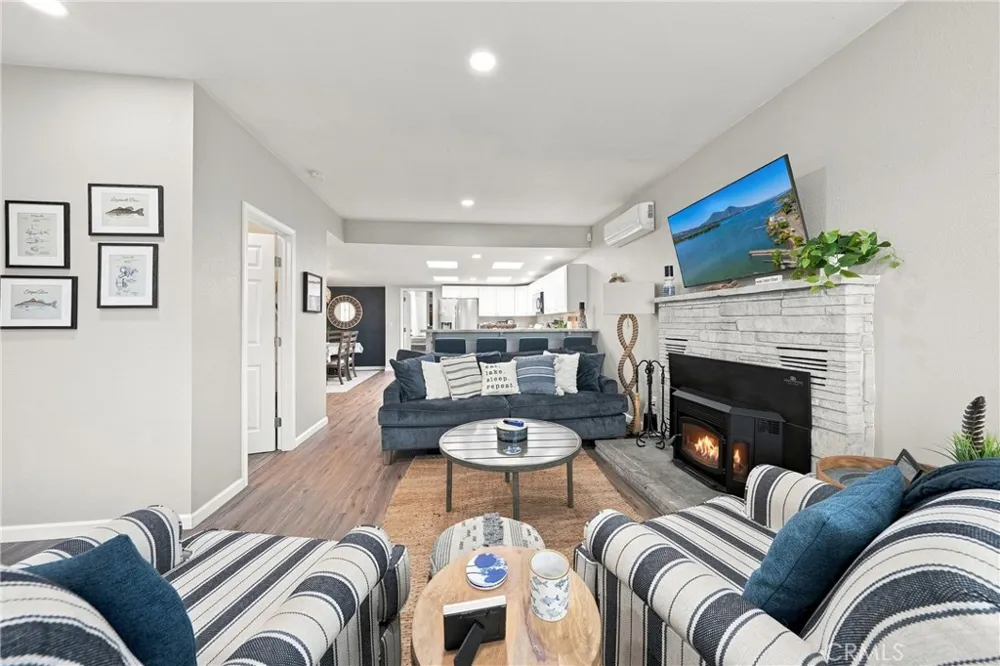 2890 Silverado Clearlake, CA 95422