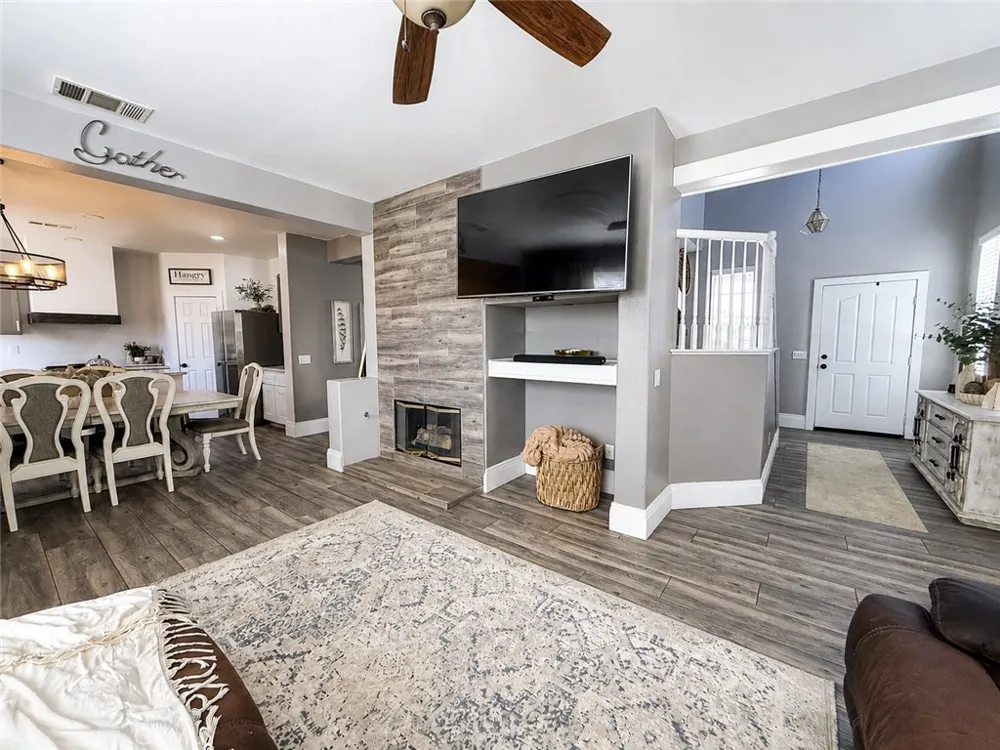 26589 Calle Belding Moreno Valley, CA 92555
