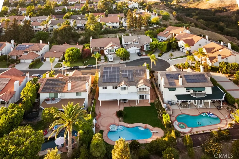 18134 Sandringham Court Porter Ranch, CA 91326