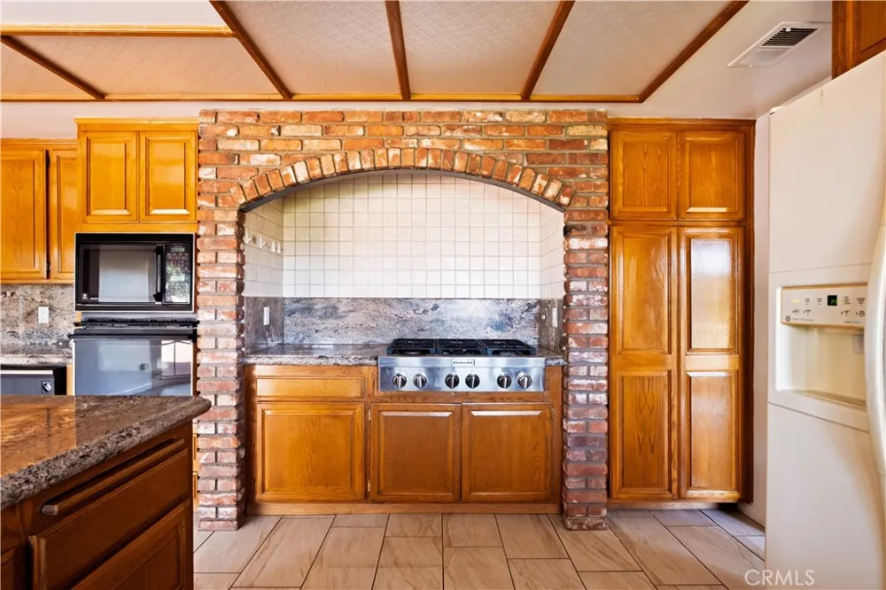 18134 Sandringham Court Porter Ranch, CA 91326