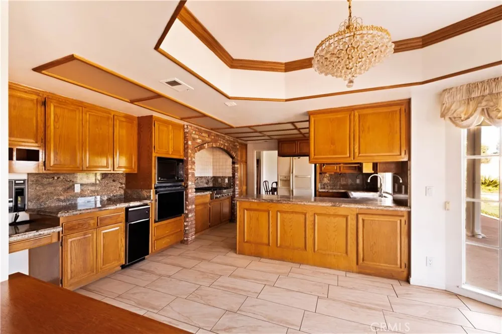 18134 Sandringham Court Porter Ranch, CA 91326