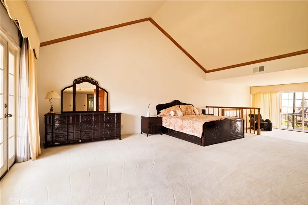 18134 Sandringham Court Porter Ranch, CA 91326