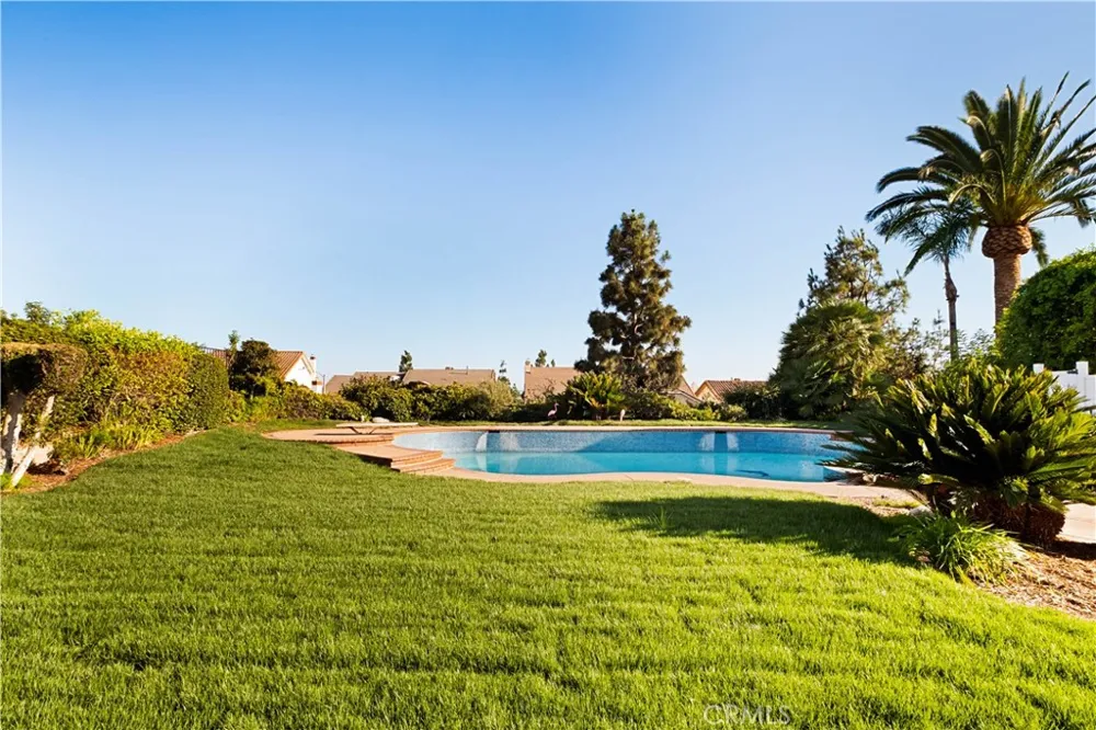 18134 Sandringham Court Porter Ranch, CA 91326
