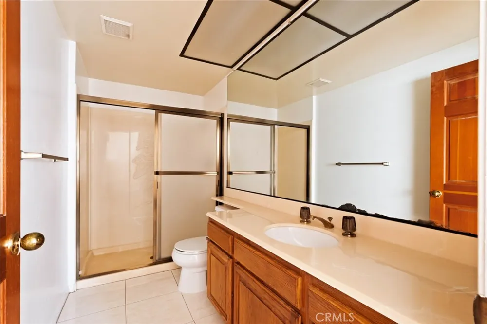 18134 Sandringham Court Porter Ranch, CA 91326