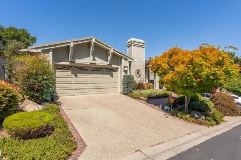 10483 Fairway Lane