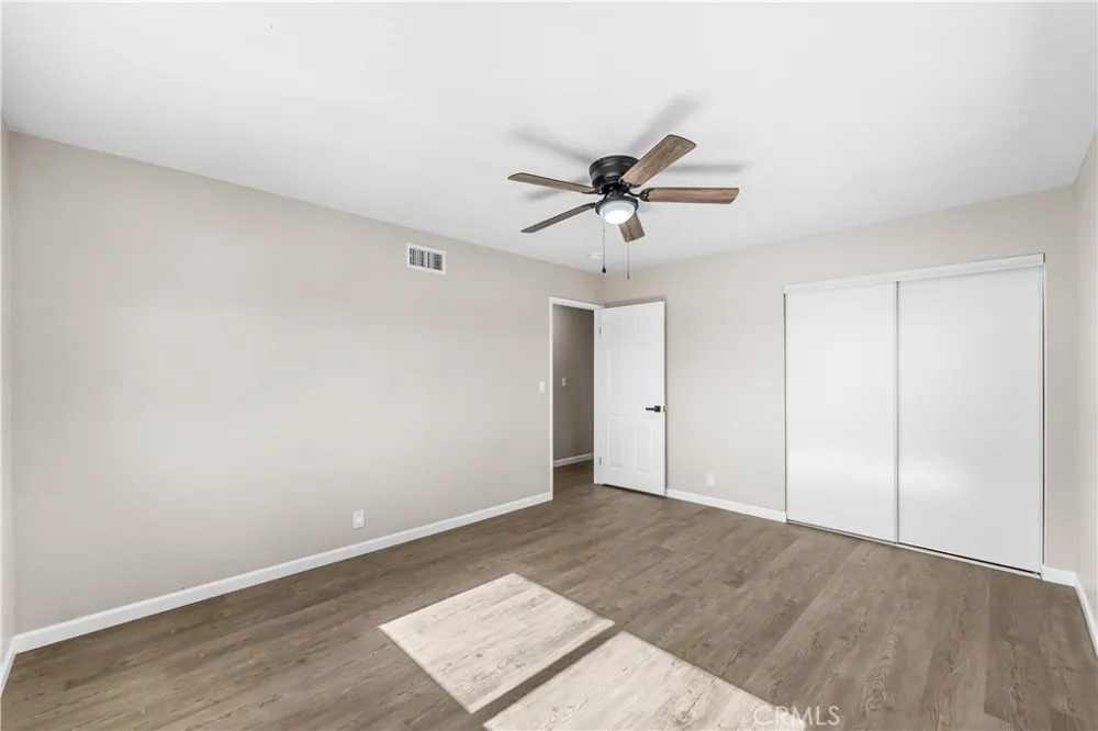 10157 E Avenue R8 Littlerock, CA 93543