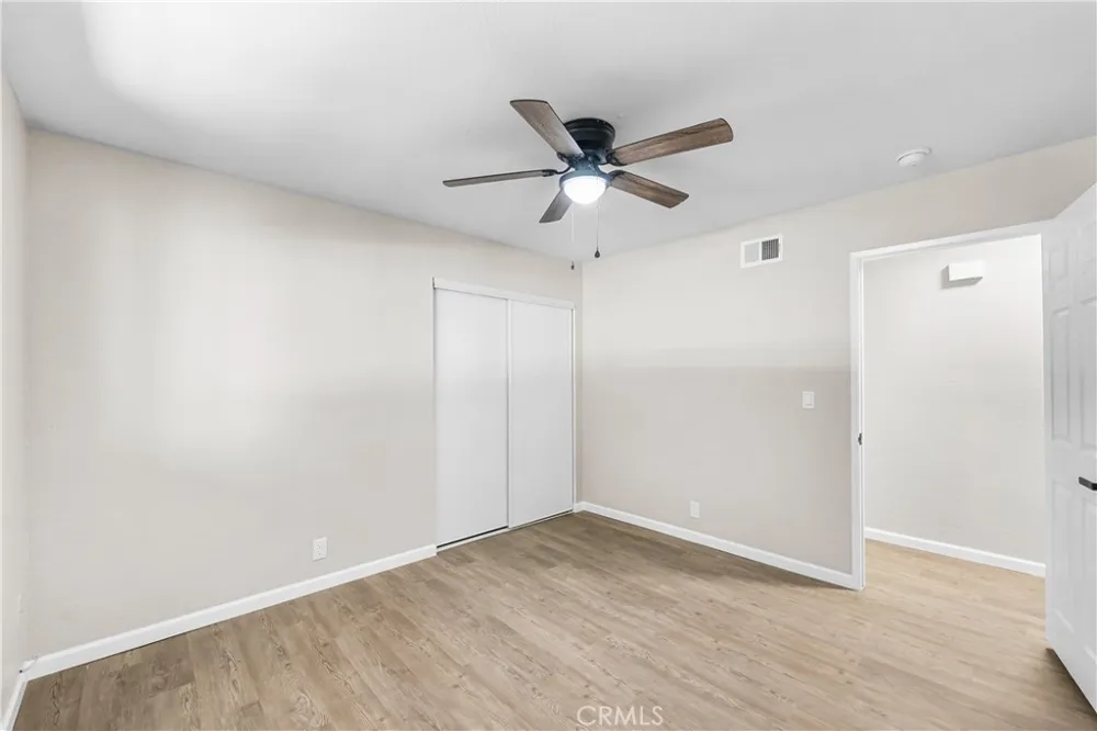 10157 E Avenue R8 Littlerock, CA 93543