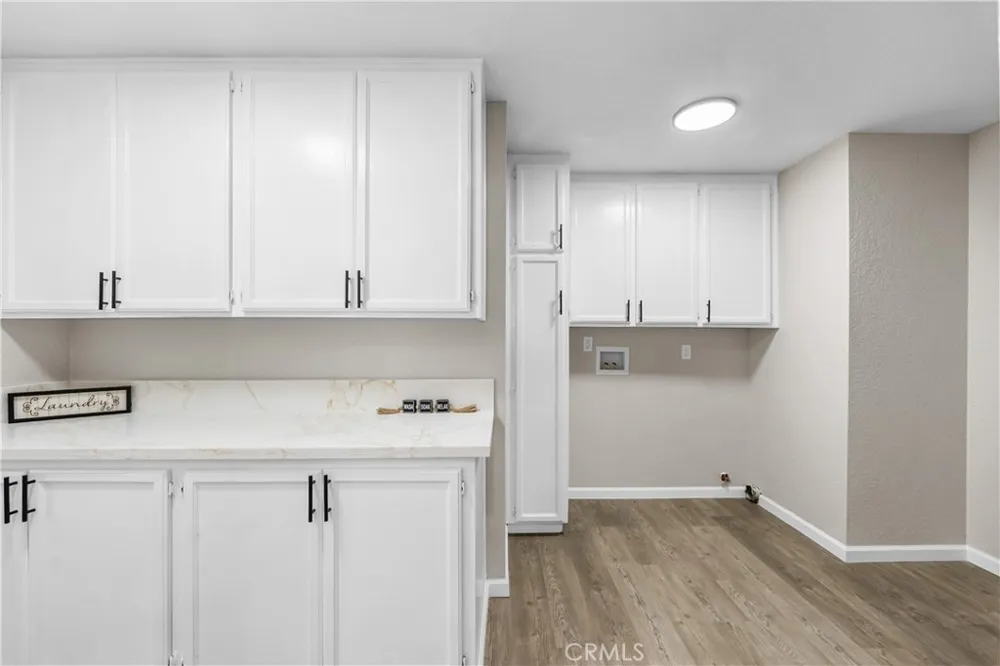 10157 E Avenue R8 Littlerock, CA 93543
