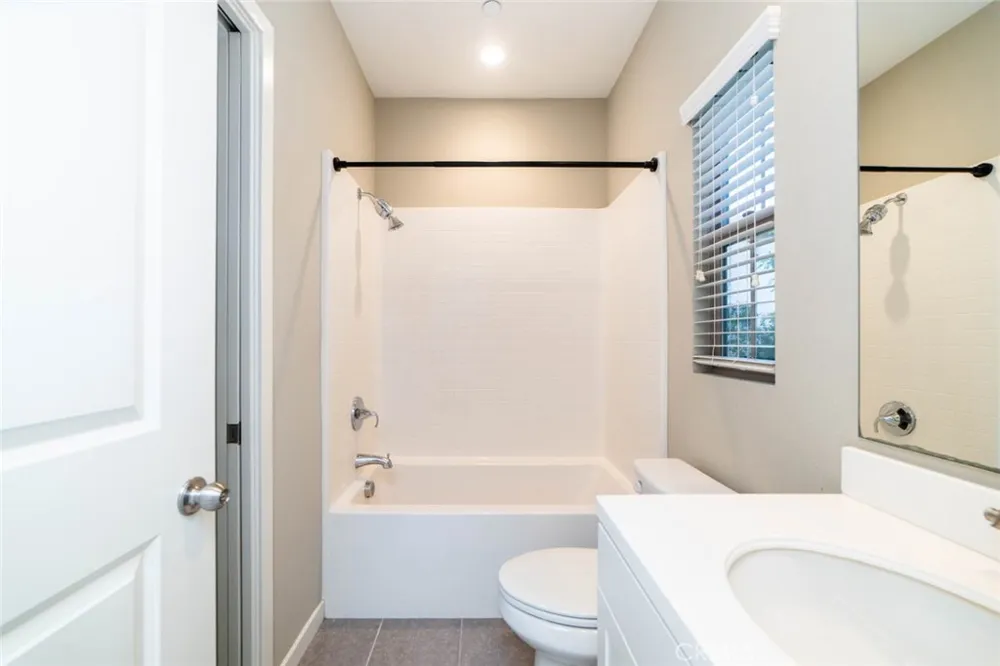 128 Tubeflower Irvine, CA 92618