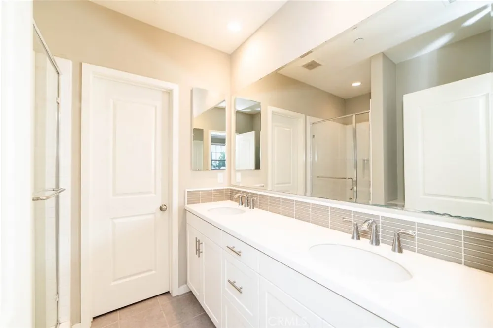 128 Tubeflower Irvine, CA 92618