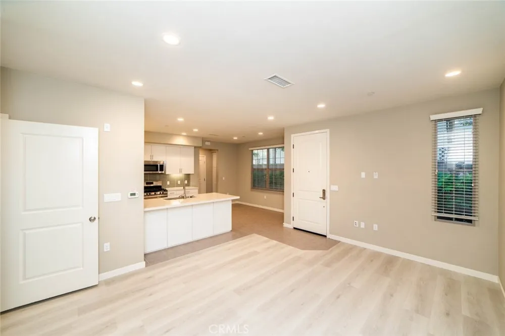 128 Tubeflower Irvine, CA 92618