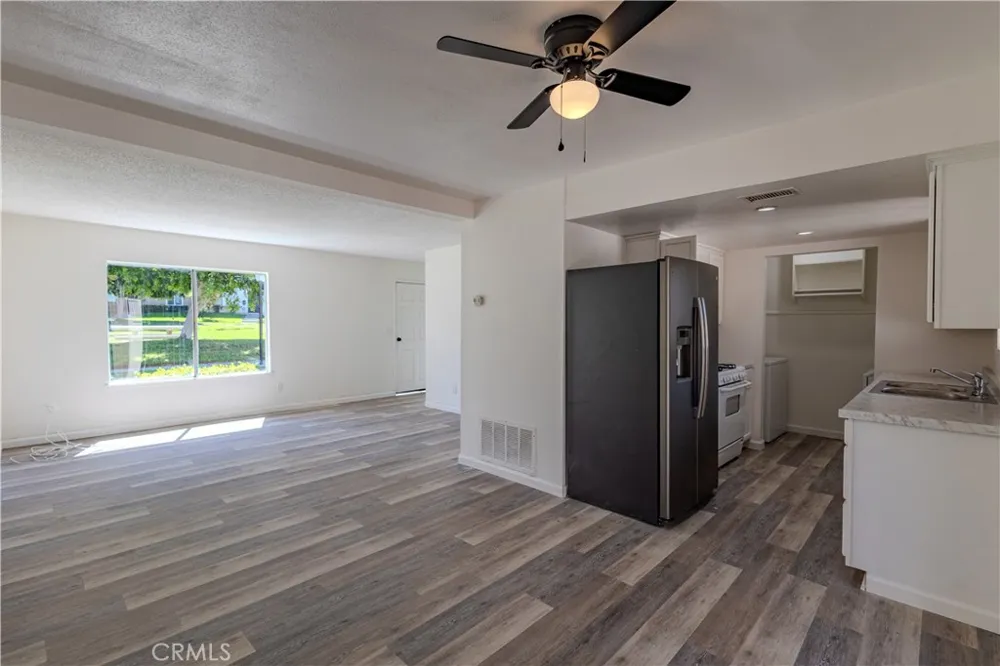 3485 Columbia Riverside, CA 92501